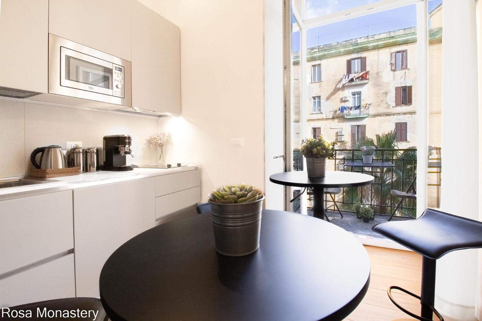 Rosa Monastery Apartment Napoli Bagian luar foto